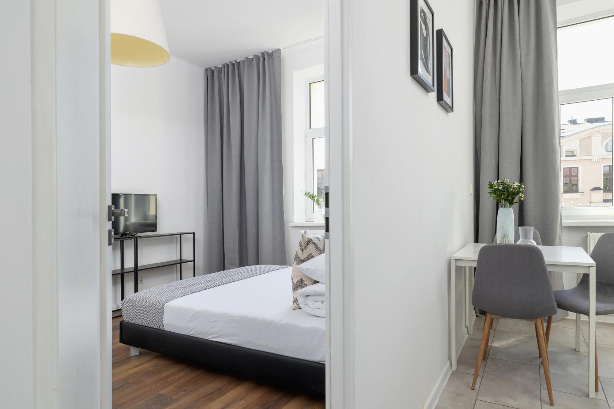2-Bedroom Apartment - Dluga 65 Cracovia Exterior foto